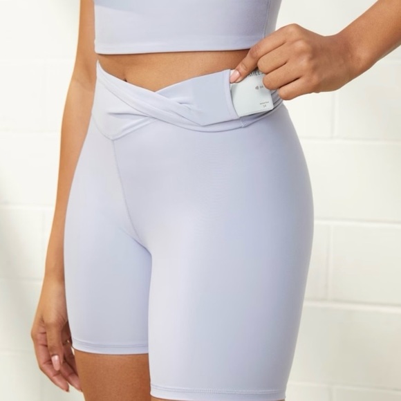 Abercrombie YPB sculptLUX 7 Inch Bike Short in Brisk Mist - Picture 3 of 6